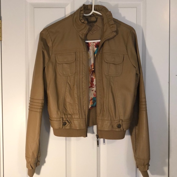 Tan leather jacket - Picture 1 of 4